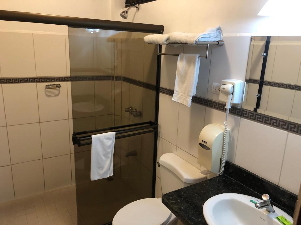 Hotel Los Higuerones Paso Canoas Eksteriør billede