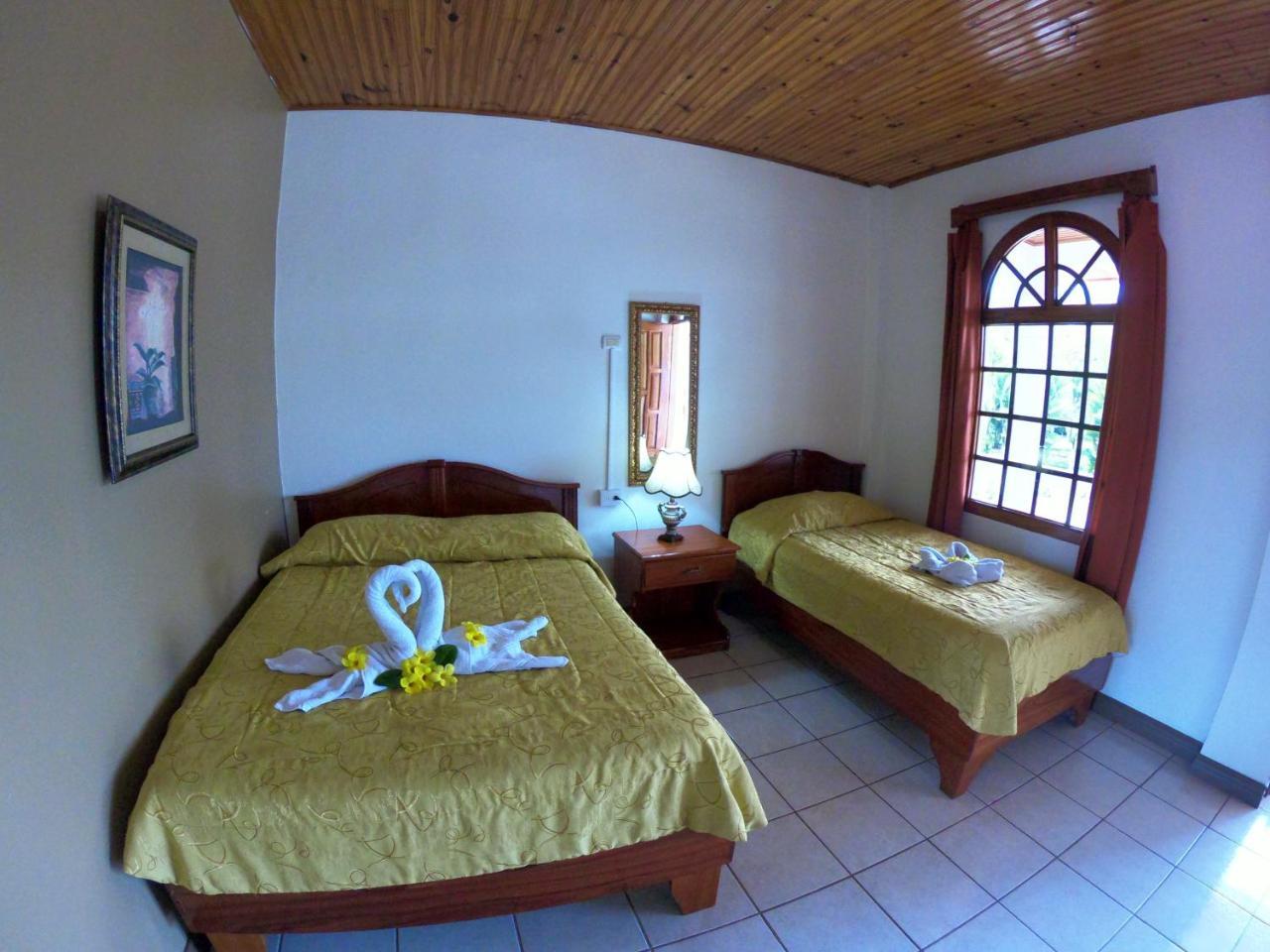 Hotel Los Higuerones Paso Canoas Eksteriør billede